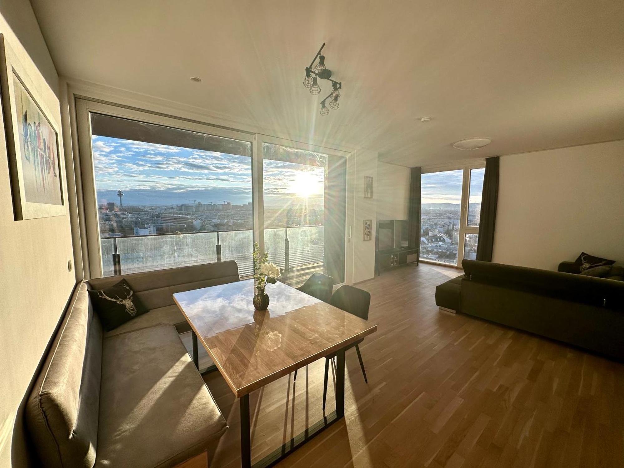 Panorama Sky Apartment I Rooftop Pool I Metro Station 비엔나 외부 사진